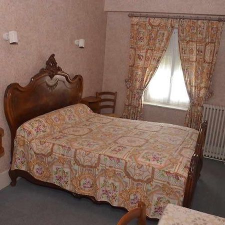 Hotel Du Commerce Pont-de-Vaux Εξωτερικό φωτογραφία
